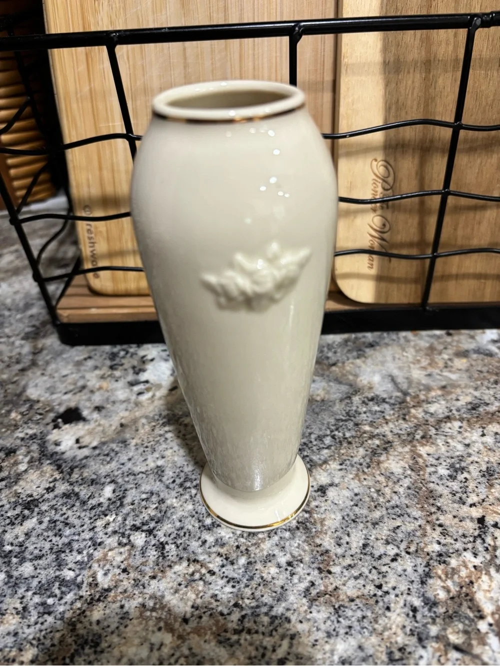 Lenox Ivory Ceramic Rose Bud Vase with Gold Trim 6
